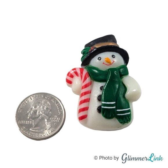 Vintage Fun World Division Winter Holiday Green Scarf Snowman Plastic Brooch Pin - Picture 4 of 7